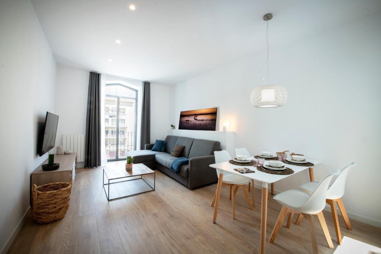 Nc Apartments Rambla 32 ฟิกวยเรส ภายนอก รูปภาพ