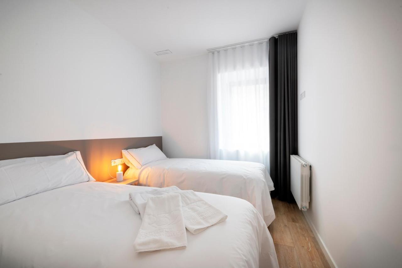 Nc Apartments Rambla 32 ฟิกวยเรส ภายนอก รูปภาพ