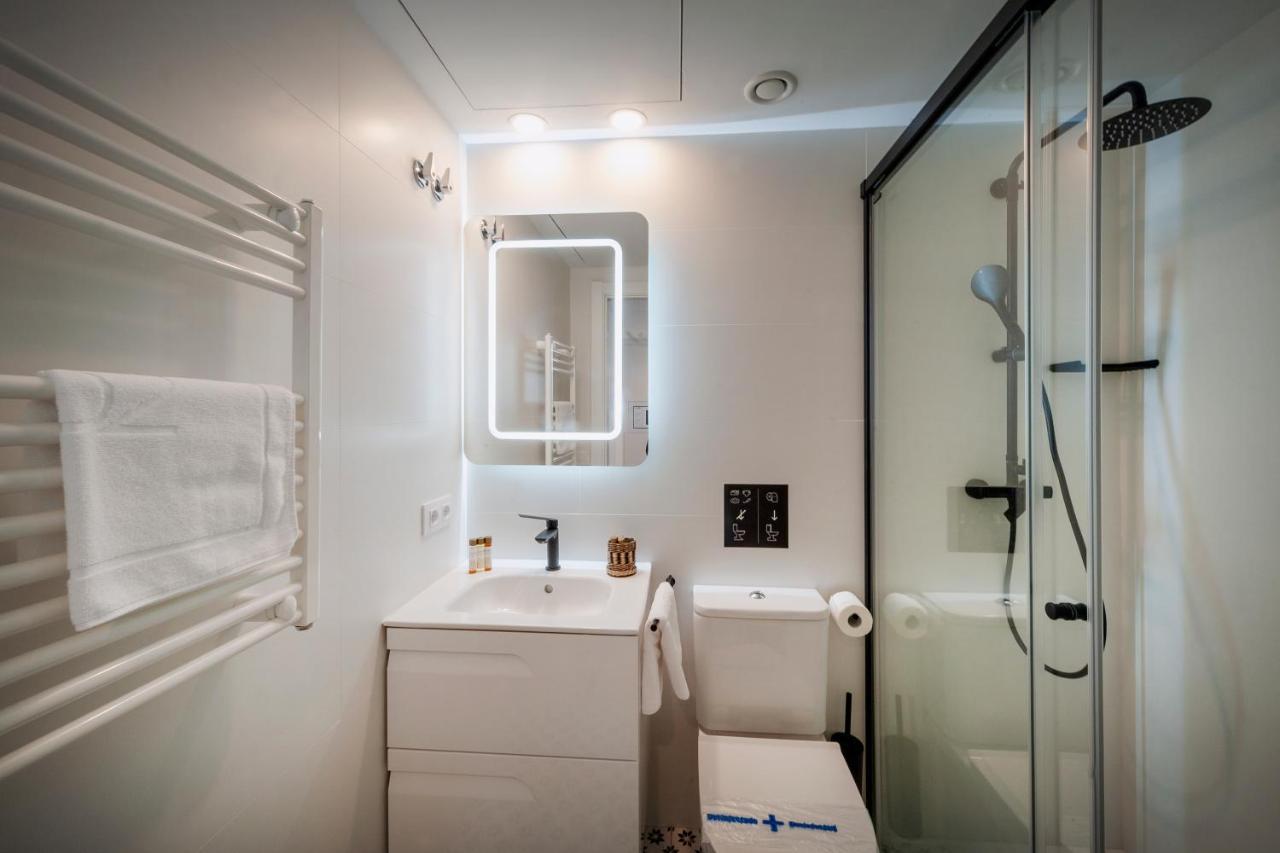 Nc Apartments Rambla 32 ฟิกวยเรส ภายนอก รูปภาพ
