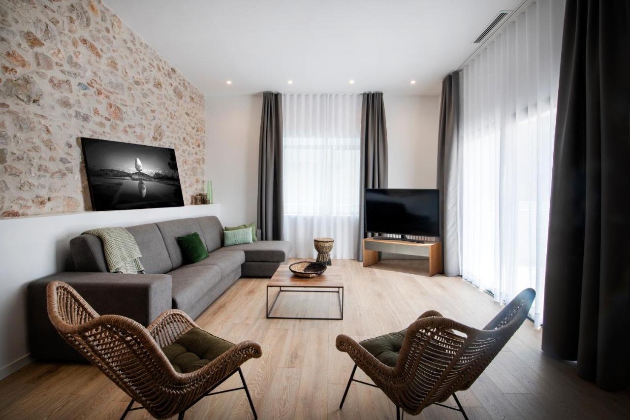 Nc Apartments Rambla 32 ฟิกวยเรส ภายนอก รูปภาพ