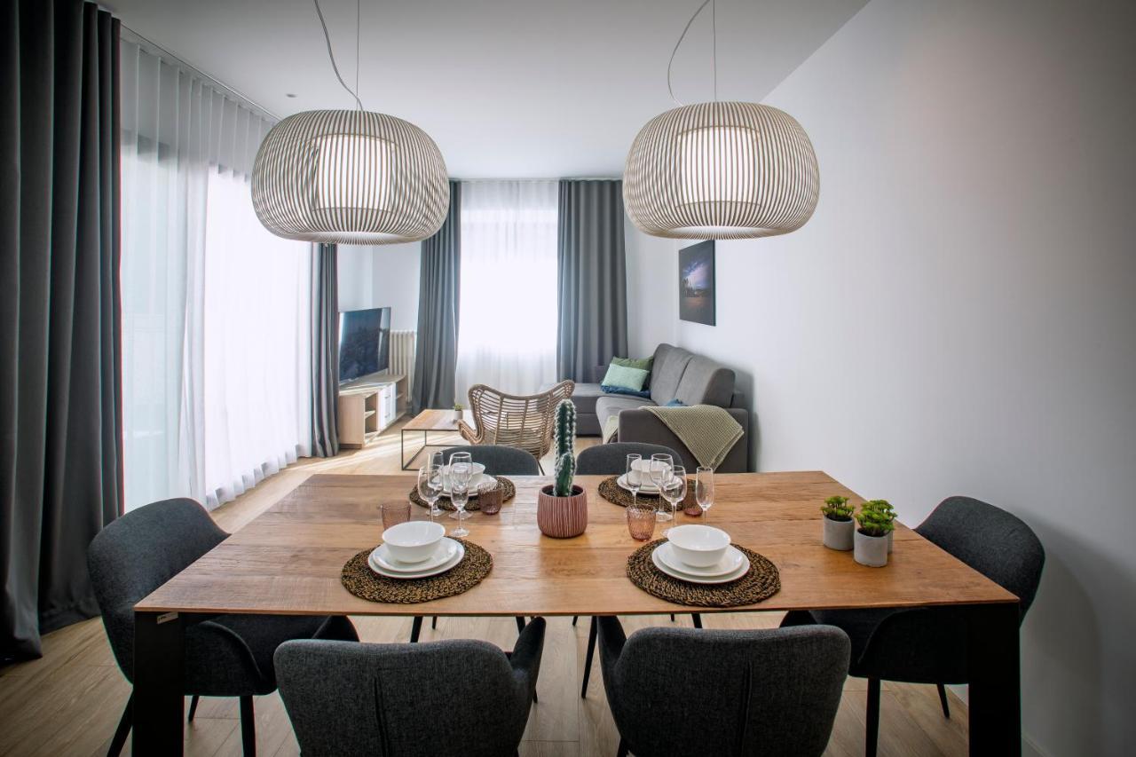 Nc Apartments Rambla 32 ฟิกวยเรส ภายนอก รูปภาพ
